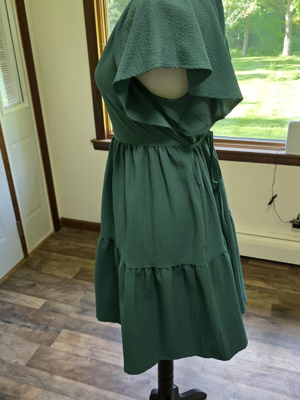 Calvin Klein Flutter-Sleeve Tiered Mini Dress - Picture 6 of 12
